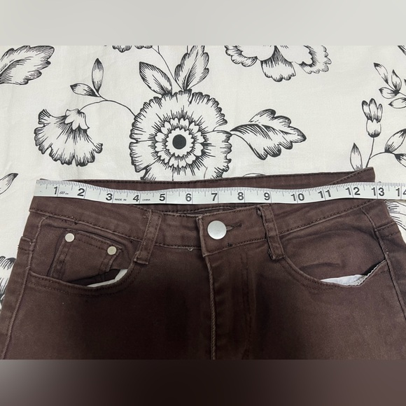 Brown Flared jeans - Picture 2 of 6